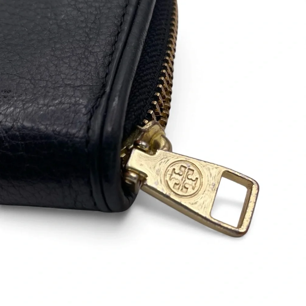 🎉 HP! ❤️ Tory Burch Black Pebbled Britten Continental Wallet